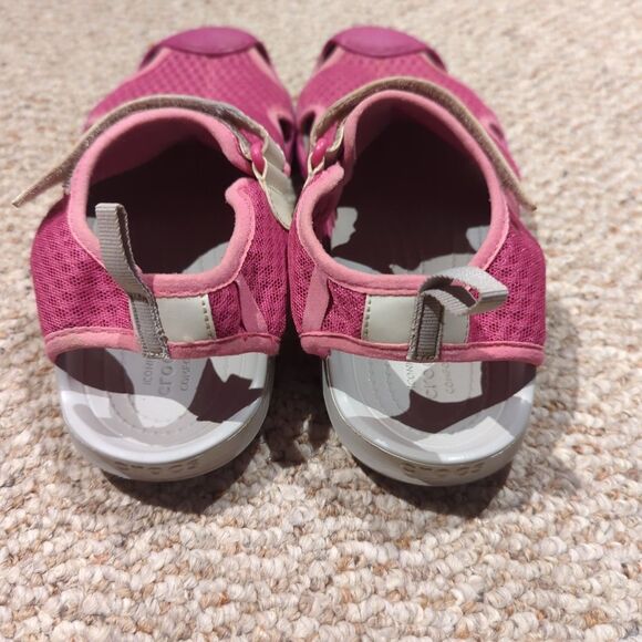 Crocs Swiftwater Mesh Sandals Pink Womens 9 Casual Water Deck Shoes - Picture 3 of 7